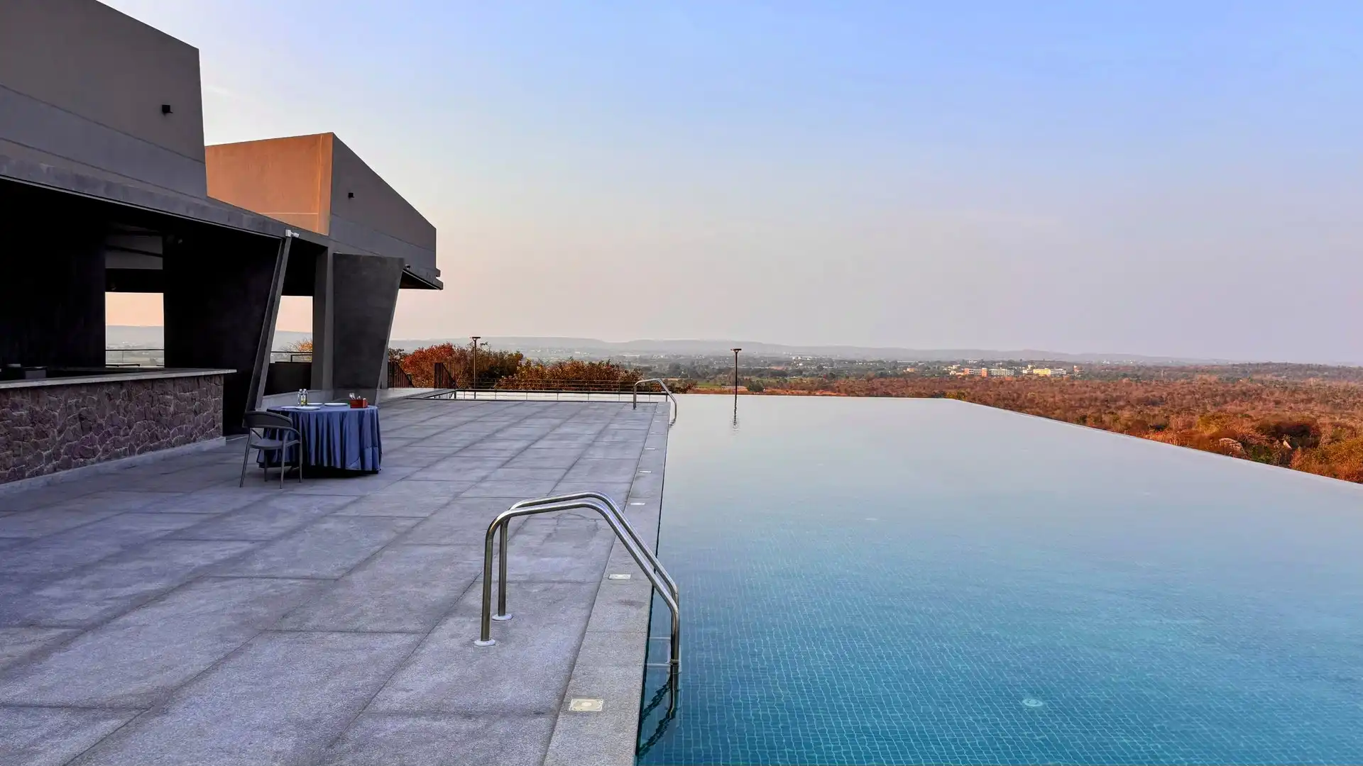 DestinMe-Ayana Farms